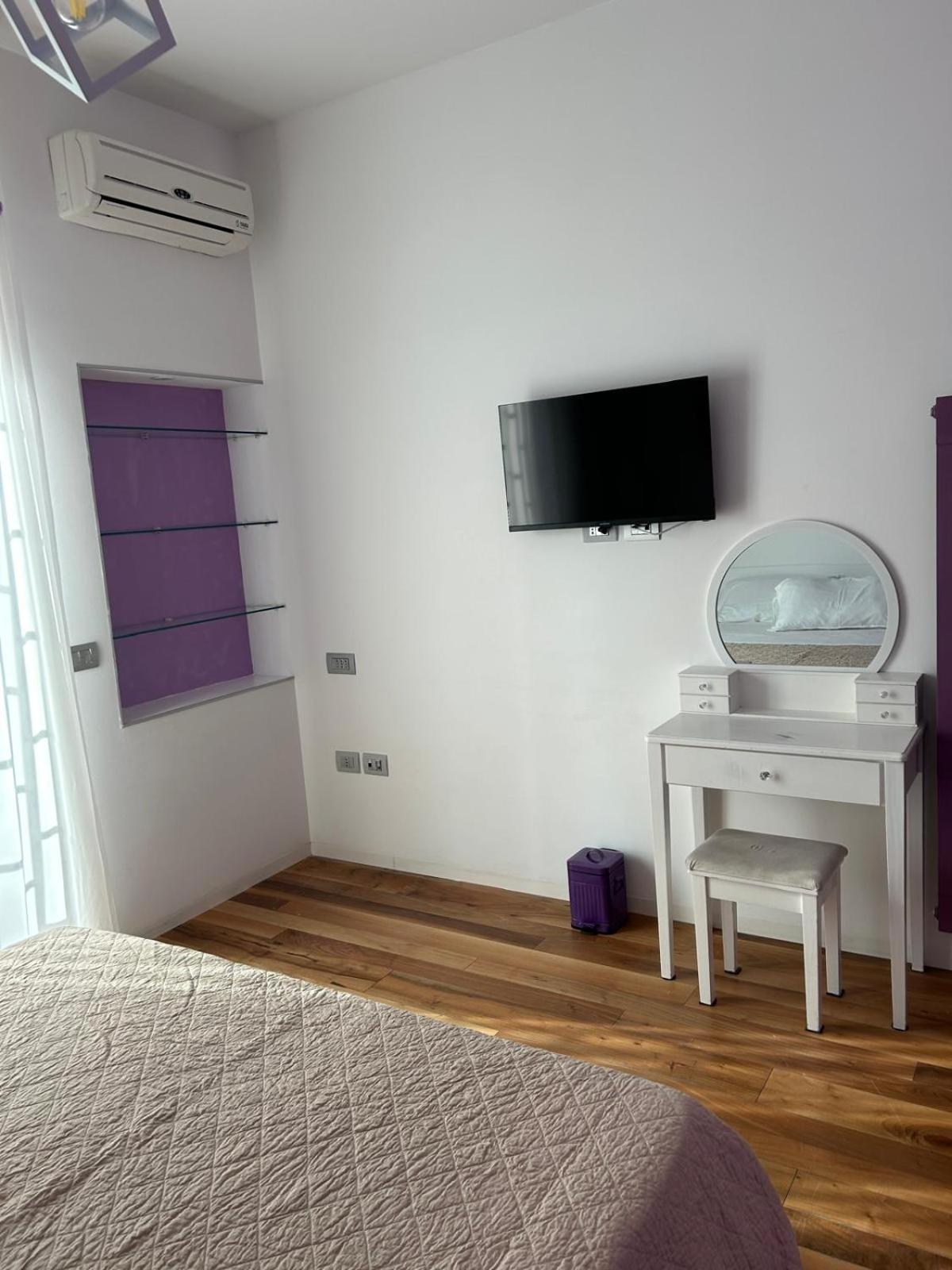 سيركولا B&B Serangi - Il Piacere Di Sentirsi A Casa المظهر الخارجي الصورة